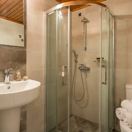 ακτή 2* Σκιάθος Πόλη