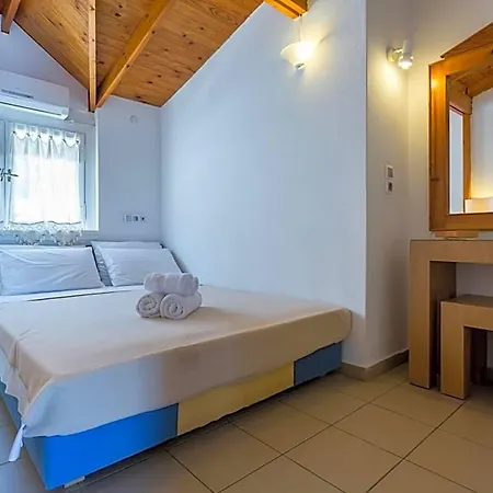 Akti 2* Skiathos stad