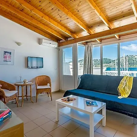 Akti Skiathos stad