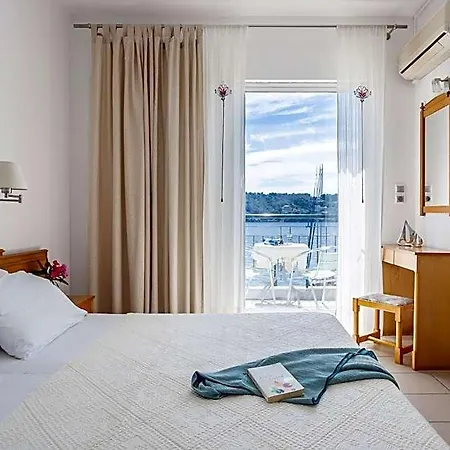 Akti 2* Skiathos stad
