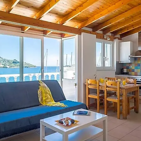 Akti 2* Skiathos stad