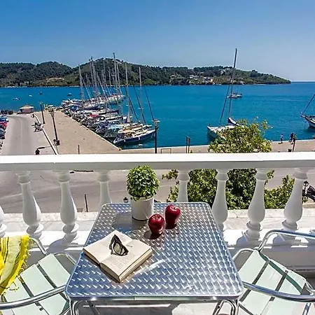 Akti 2* Skiathos stad