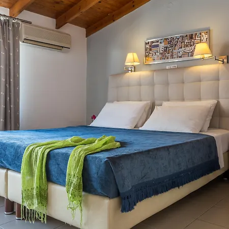 Akti 2* Skiathos Town